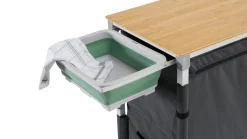 Padres Schrank mit Beistelltisch